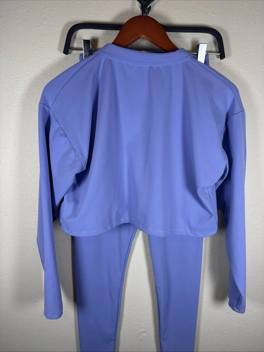 Alo Yoga 2 Piece Set Purple Zip Up Cropped Jacket Leggings M Athleisure FLAWED
